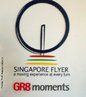 Placa localizada na entrada do Singapore Flyer, a maior roda gigante do mundo, localizada em Cingapura.  Palavras-chave: entretenimento, turismo, pontos tursticos, sia.