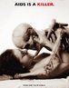 Imagem de uma campanha pela preveno da AIDS mostrando uma moa em posio que sugere afagos com um esqueleto. Palavras-chave: Gneros textuais. Publicidade. Grias. Doena. Esqueleto. Morte.