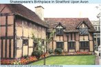 Foto da casa em que Shakespeare nasceu (em 26 de abril de 1564), em Stratford-upon-Avon, Inglaterra. Palavras-chave: Nascimento. Construo. Sculo 16. Casa. Literatura. Histria.