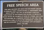 Placa na entrada da cidade americana de Monterrey, onde se procura garantir aos cidados a liberdade de expresso.  Palavras-chave: placa, liberdade, expresso, comunicao. 