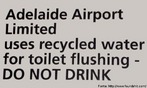 Por qual motivo o aeroporto teria disposto esta placa aos usurios? O que se depreende?  Palavras-chave: Sintaxe. Aviso. ED sound. Imperativo.