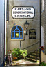 Foto de uma igreja (Igreja Congregacional Cawsand, de Nottingham, Reino Unido) localizada numa travessa.  Palavras-chave: igreja, travessa, beco, instituies religiosas.