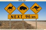 Placa  beira de uma estrada na Austrlia, com o aviso da presena de animais ao longo do caminho nos 96 quilmetros seguintes. Palavras-chave: Biodiversidade. Trnsito. Oceania. Kilometer.