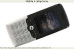 Foto de um aparelho telefônico celular tendo no visor uma uma paisagem vespertina. Palavras-chave: Tecnologia. Modernidade. Descrição. Comunicação. Campo semântico. Privacidade. 