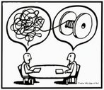 Dois homens estão sentados a uma mesma mesa. Veem-se balões de diálogo, ligados. Num deles, um novelo de linhas; noutro, um carretel organizado.  Palavras-chave: escritório, comunicação, língua, tradução.